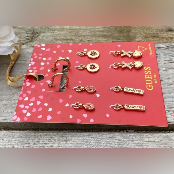 NWT GUESS 5 PIECE SET OF HOOPS AND  INTERCHANGEABLE EARRINGS - Picture 4 of 5